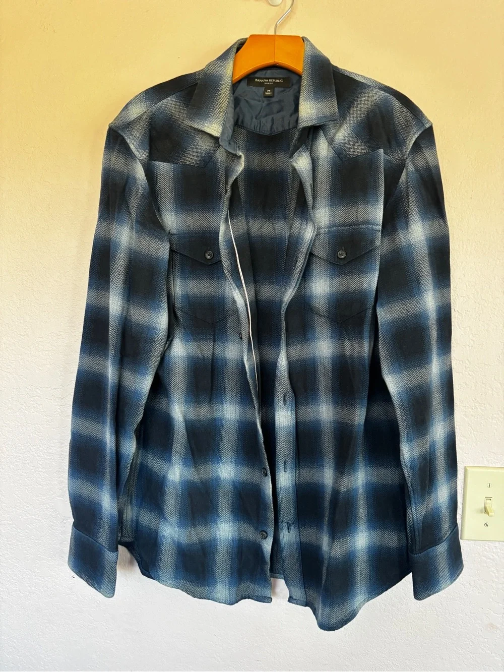 Banana Republic Blue Plaid Shirt size M